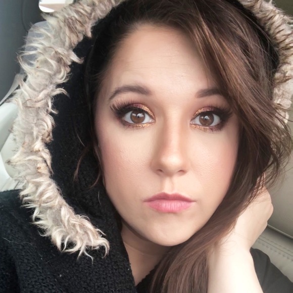 Meet your Posher, Stacy - Picture 1 of 1